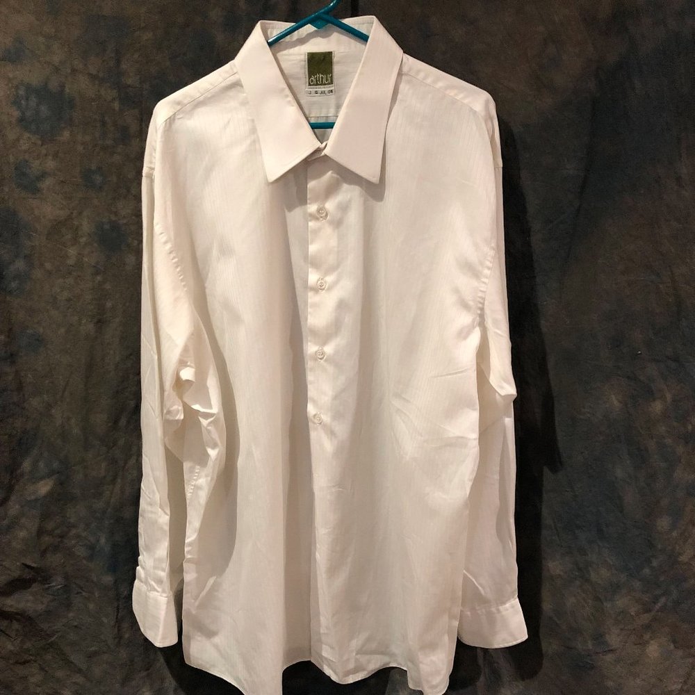 Mens Button down casual dress shirt by Arthur